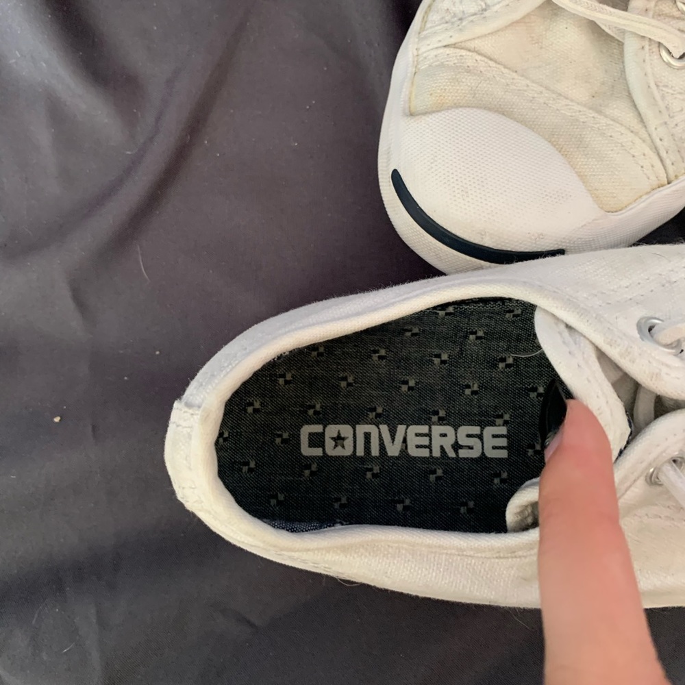 White Converse - Picture 4 of 7